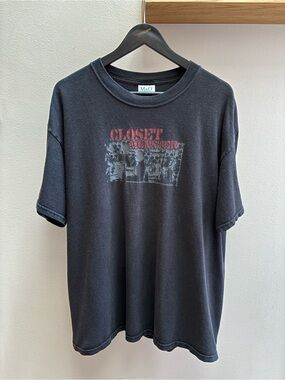 Closet Monster VTG Y2K gasmask portrait T-shirt L/XL